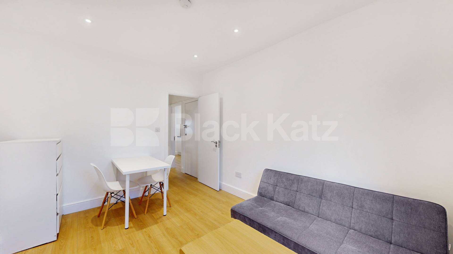 Contemporary One-Bedroom Home in West London Chepstow Road, Bayswater